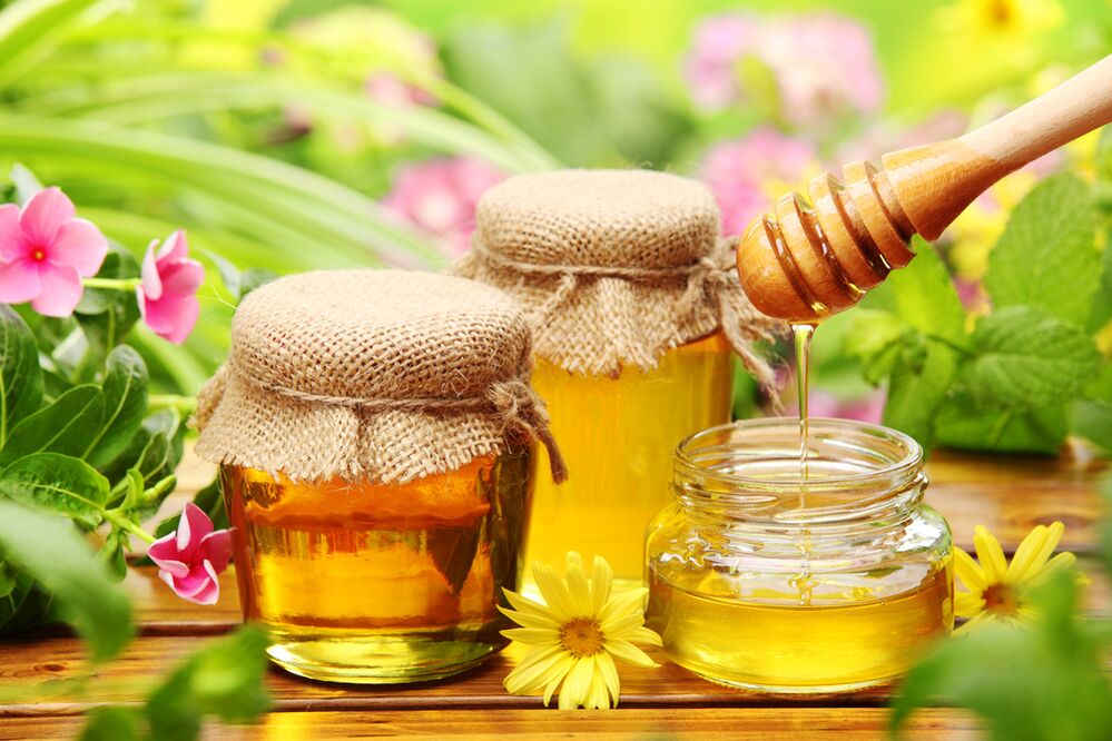 Medus – liaudiška antihelmintinė priemonė, naikinanti suaugusiųjų ir vaikų parazitus. 